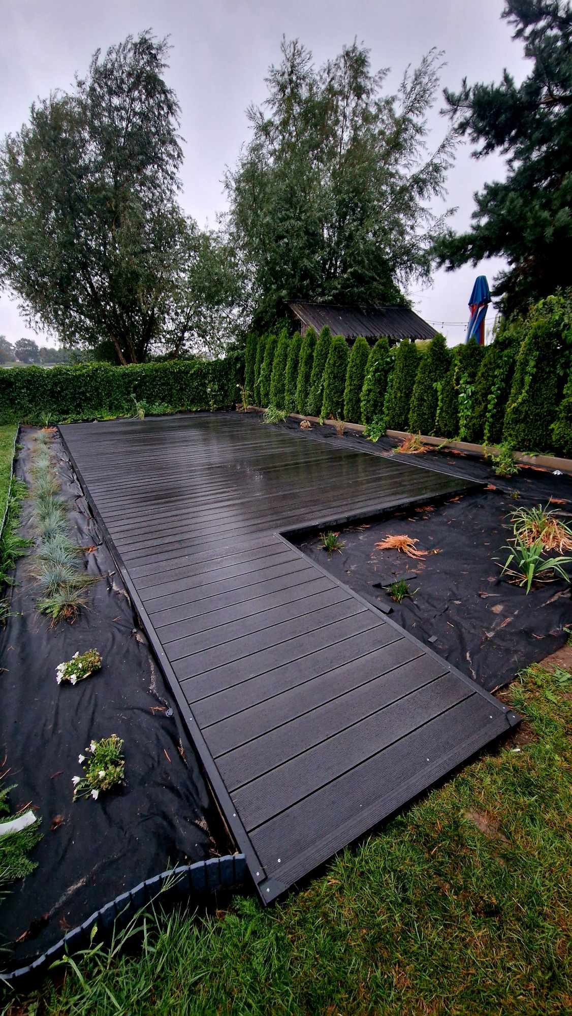 Durable hot tub platform
